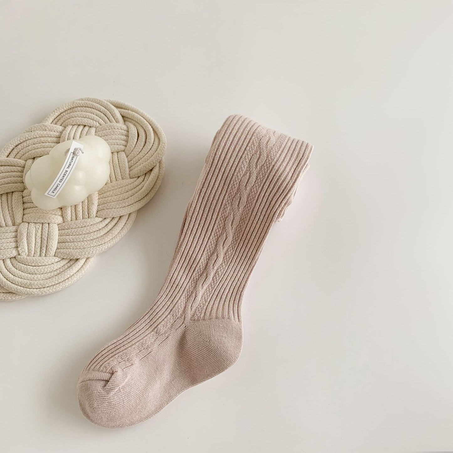 “Básicos Elegantes” – Pantimedias Tejidas para Bebé