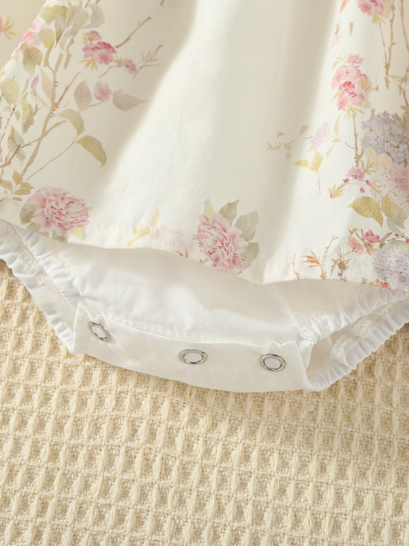 Vestido Floral Vintage para Bebé Niña con Gorro | Vestido Elegante para Bautizo y Cumpleaños
