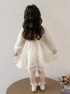 Vestido de Manga Larga en Encaje Floral Marfil para Niña | Vestido | Ropa de bebé y niña | El Closet de Emma