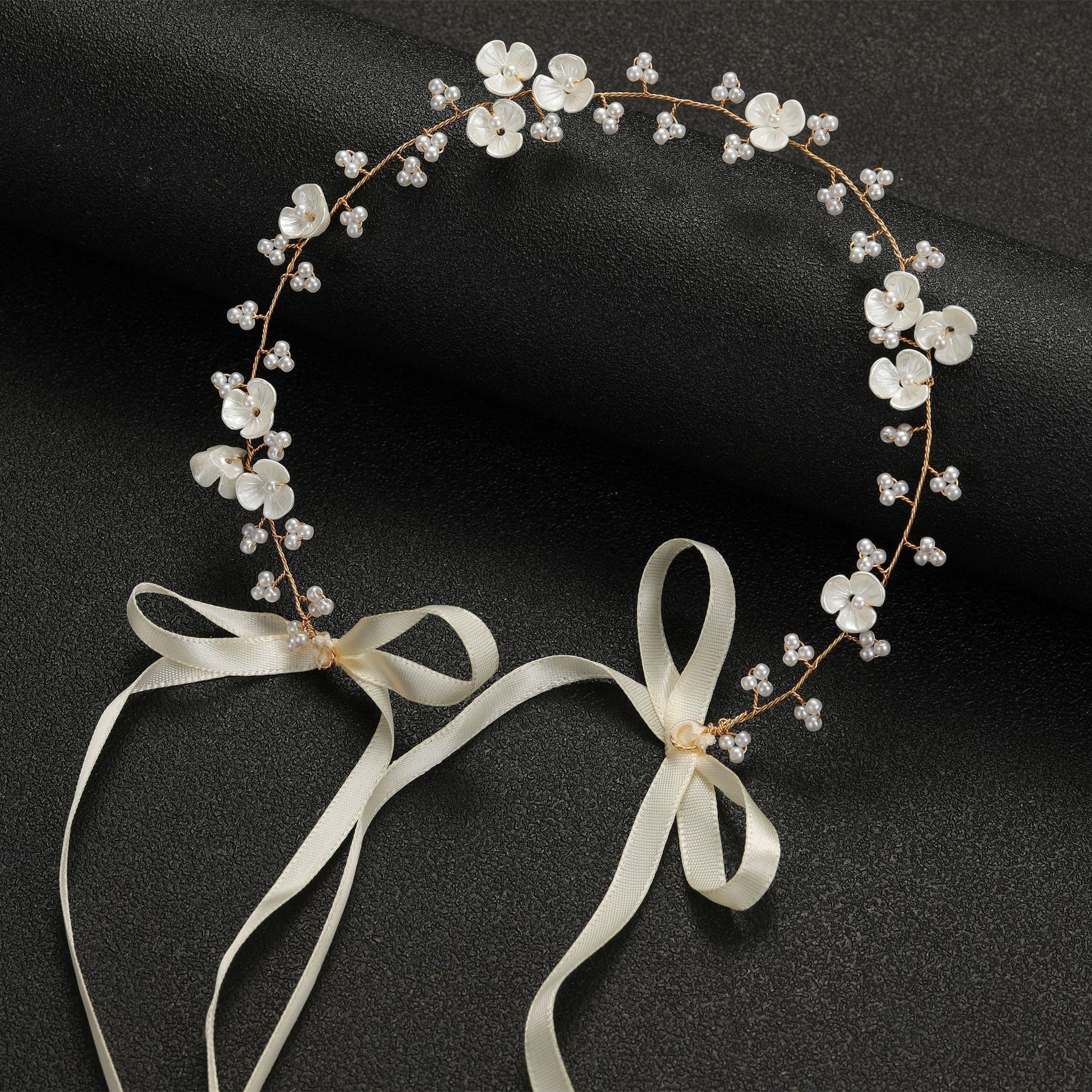 Corona Floral Marfil para Bebé Niña con Perlas | Tiara Elegante para Bautizo y Ocasiones Especiales