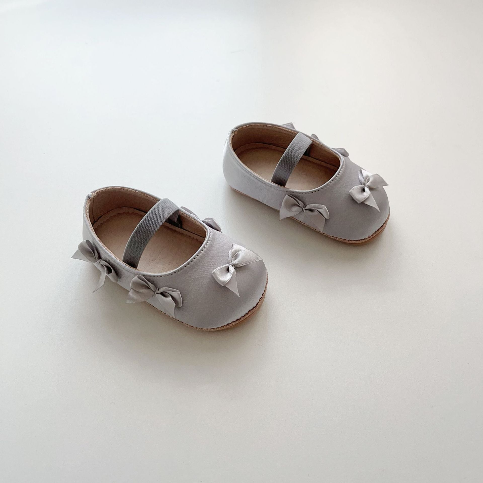 Zapatos Clásicos con Lazos – Edición Elegancia Infantil Imagen principal del producto