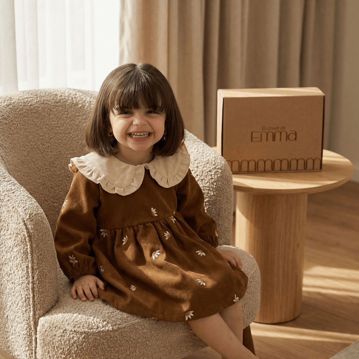 Vestido Marrón Bordado Floral – Cuello Blanco | Vestido | Ropa de bebé y niña | El Closet de Emma