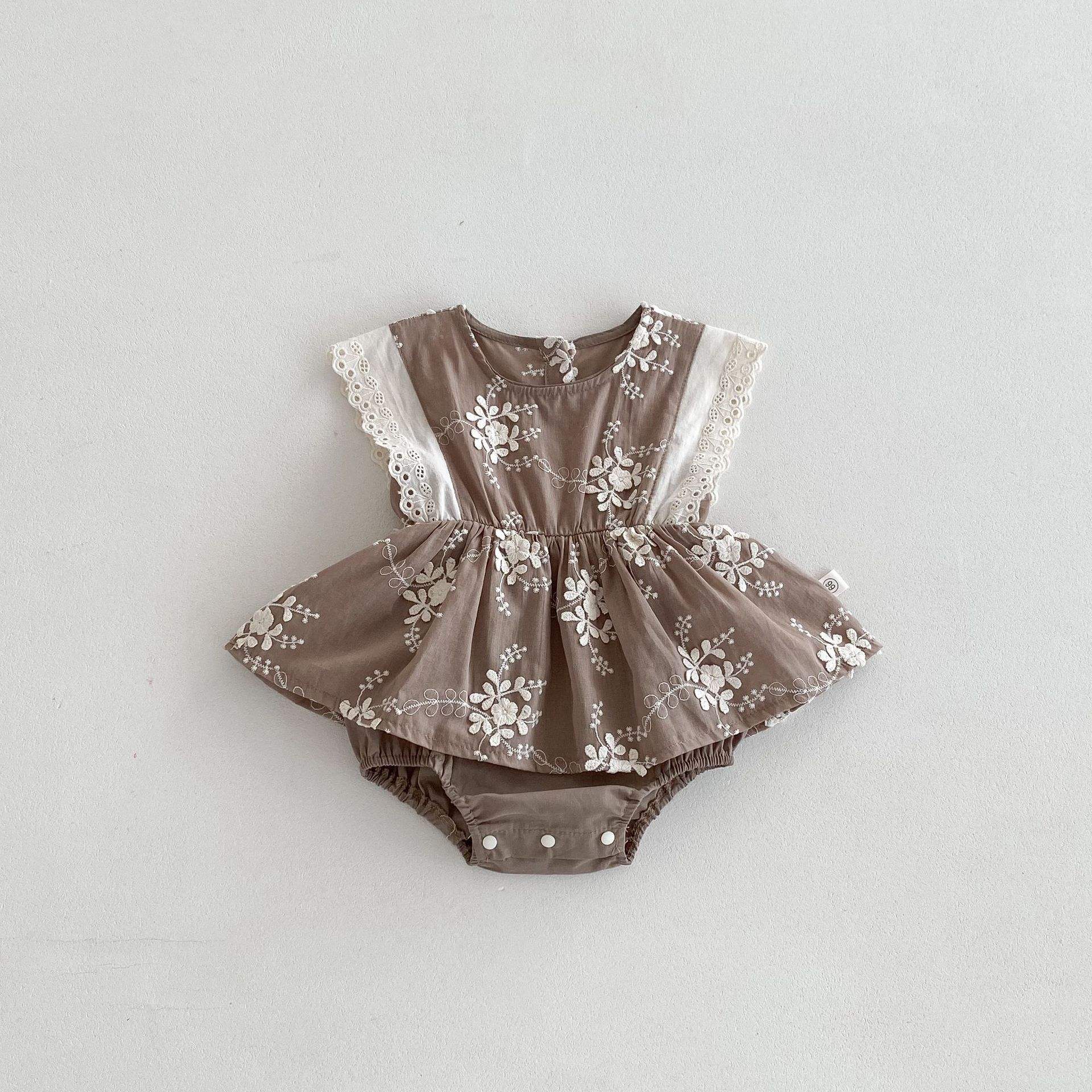 Body Floral Café con Encaje – Modelo Terra Lace Imagen principal del producto