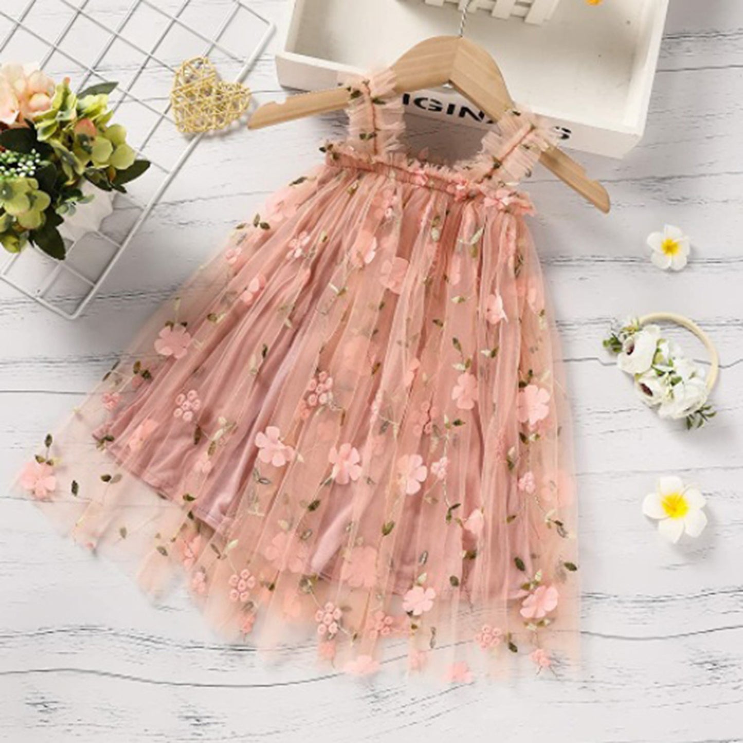 Vestido Rosa con Flores Bordadas en Tul – Modelo Blossom Garden