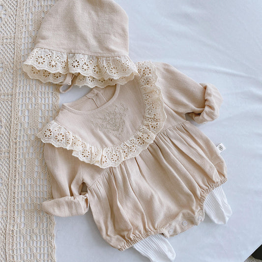 Enterizo “Vintage Almendra” – Elegancia atemporal para tu bebé