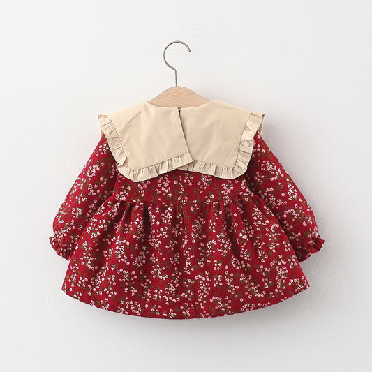 Vestido Rojo Floral con Cuello Beige y Lazo Elegante