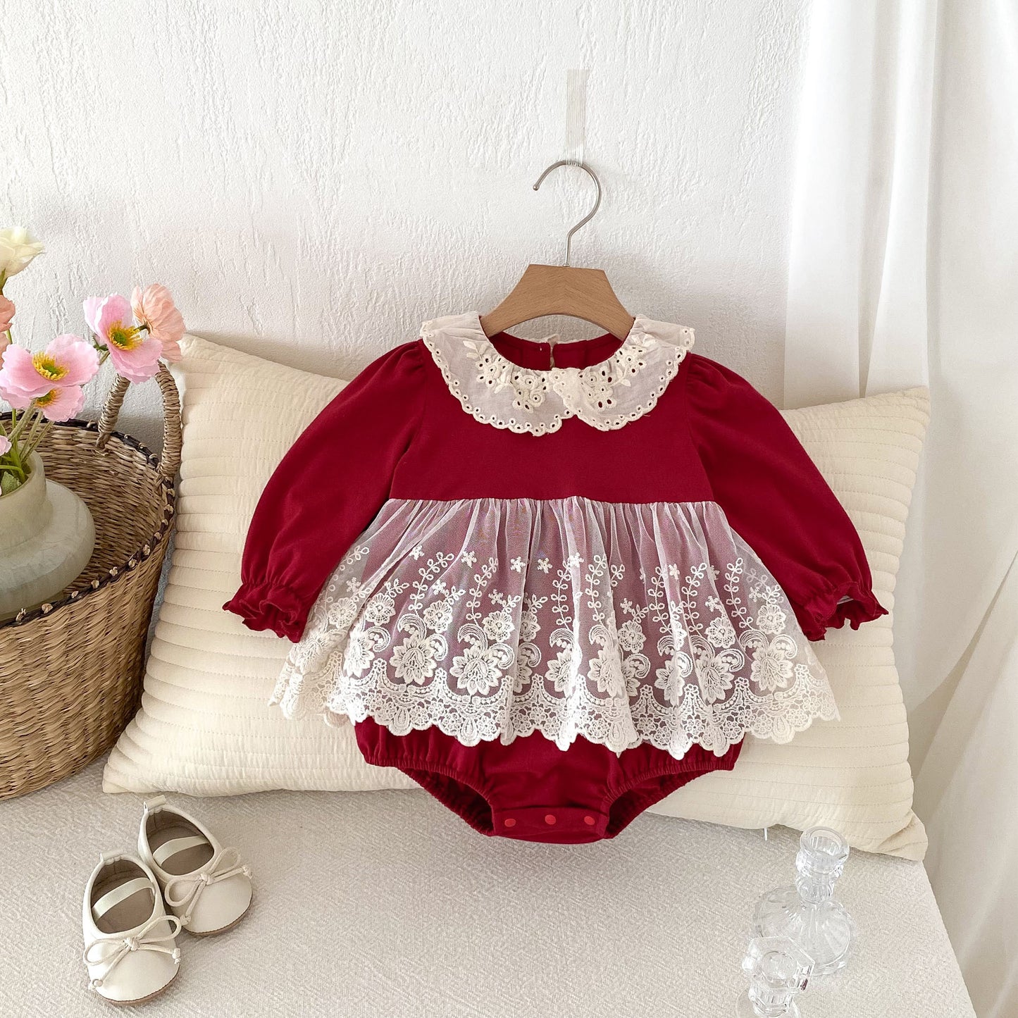 Vestido Tipo Romper Rojo con Encaje para Bebé Niña