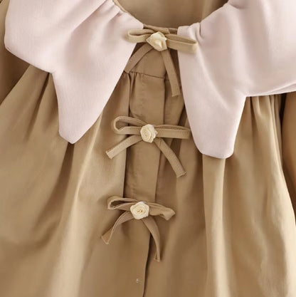 Abrigo Beige con Lazos y Cuello Peter Pan