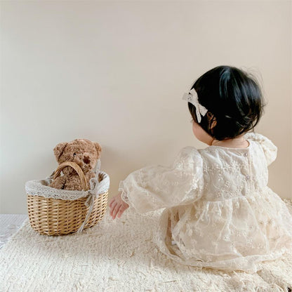 Vestido de Encaje Beige con Mangas Abullonadas – Modelo Lace Dream