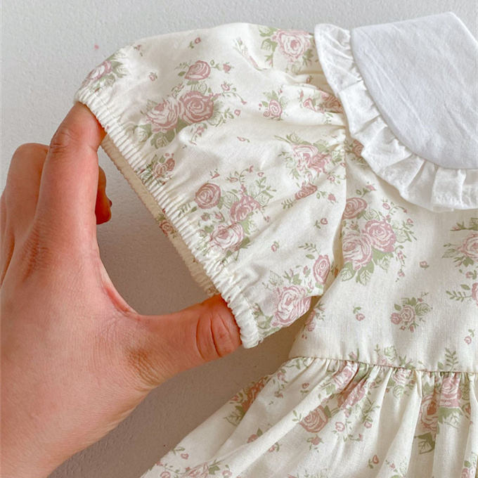 Body Floral con Cuello Blanco – Modelo Garden Bloom