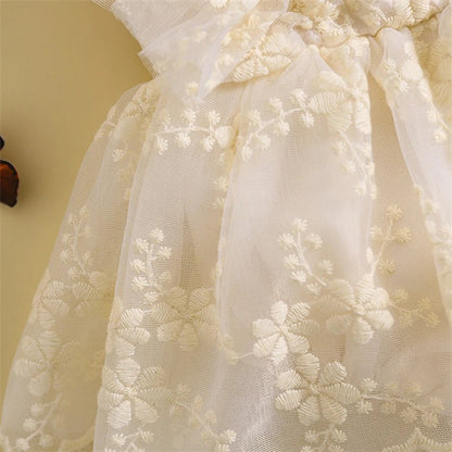 Body Vestido de Encaje Floral Marfil – Incluye Vincha