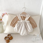 Enterizo Doble Pieza Beige con Tirantes y Cuello de Encaje