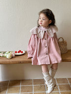 Abrigo con Cuello de Encaje Vintage