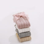Medias Altas con Lazo de Terciopelo Beige – Colección Encanto de Princesa 👑