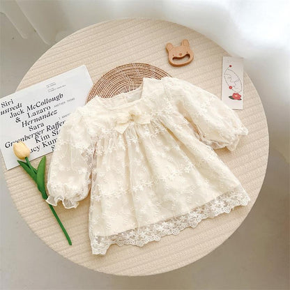 Vestido de Encaje Beige con Mangas Abullonadas – Modelo Lace Dream