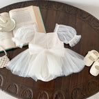 Vestido Blanco con Lazo – Modelo Bella Bow