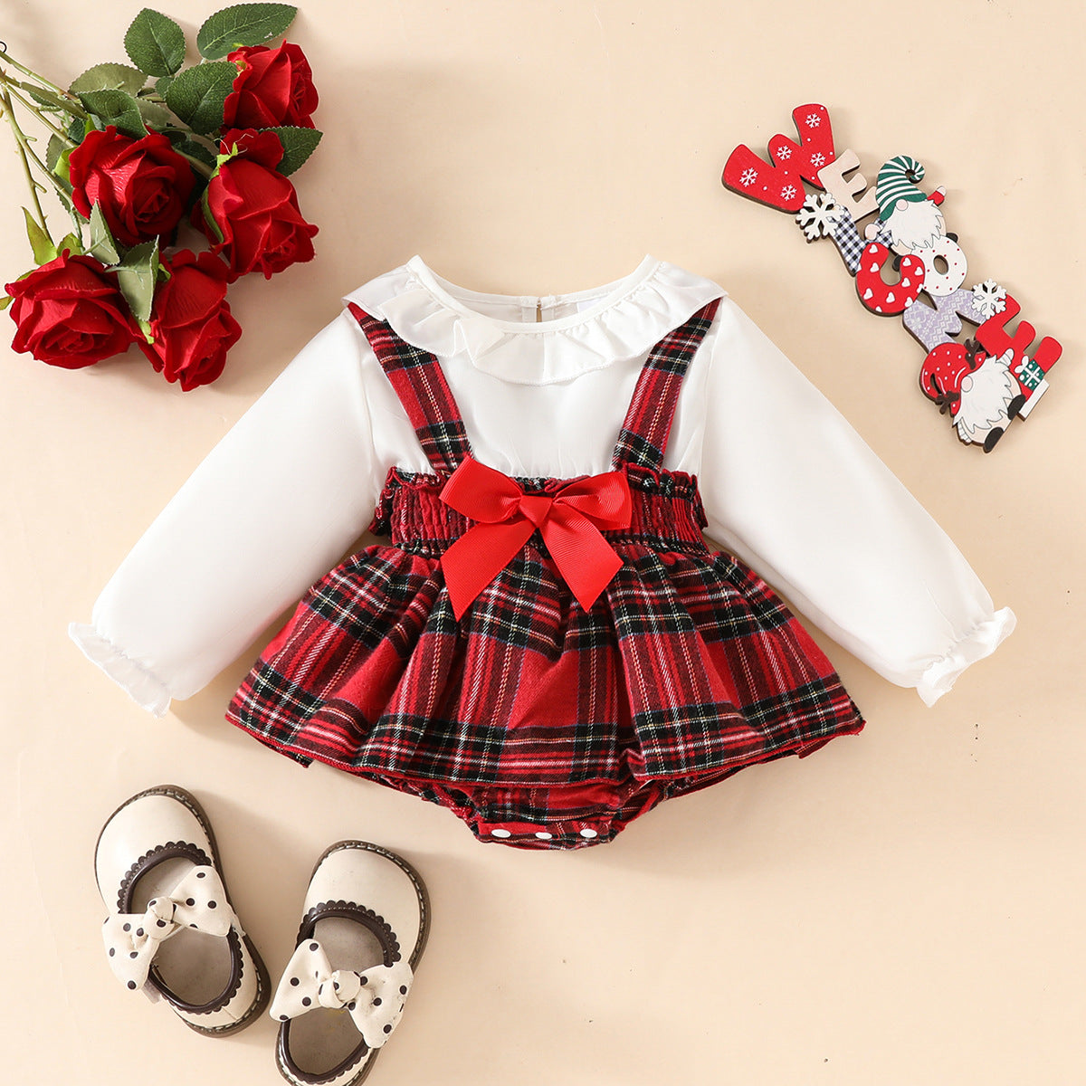 Conjunto Rojo con Blusa Blanca y Moño – Estilo Festivo para Bebé Niña