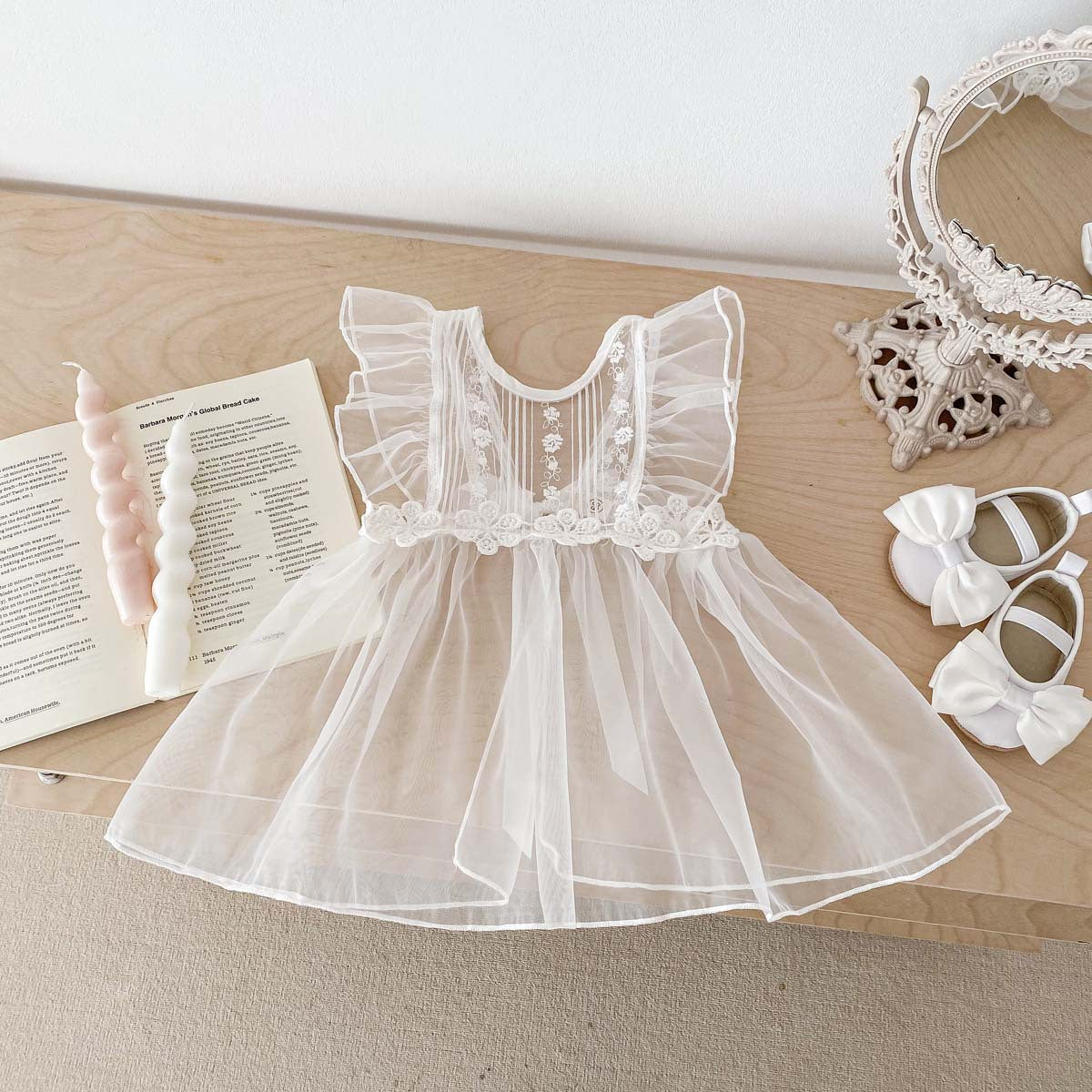 Conjunto de Bautizo con Encaje Floral Blanco